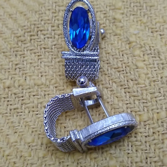 Cuff links - Picture 2 of 3